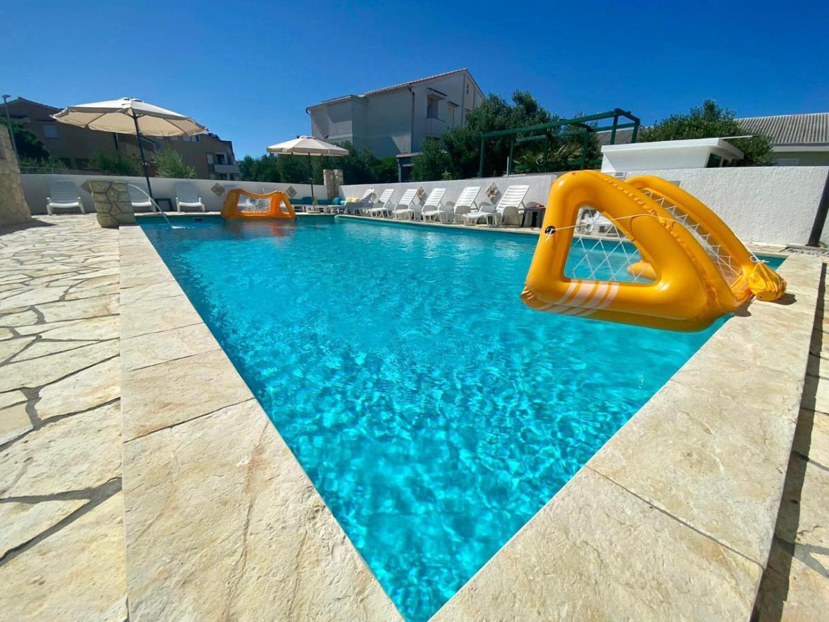 Apartments King - City Center نوفاليا المظهر الخارجي الصورة