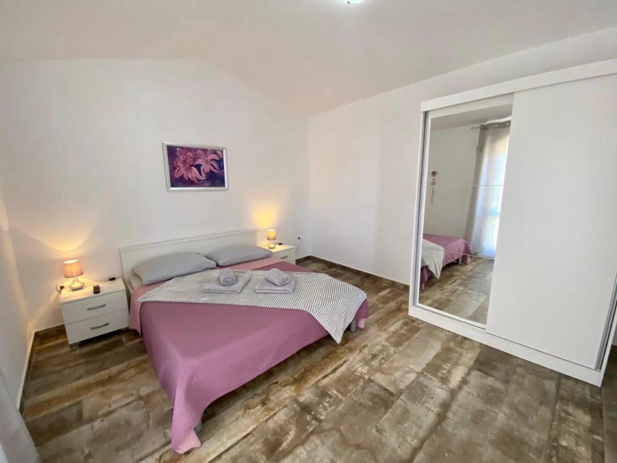 Apartments King - City Center نوفاليا المظهر الخارجي الصورة
