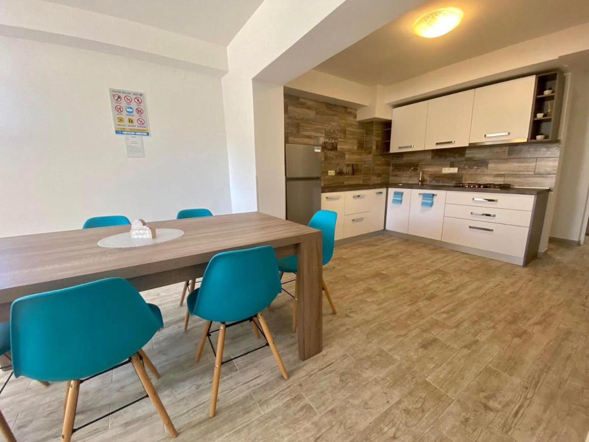 Apartments King - City Center نوفاليا المظهر الخارجي الصورة