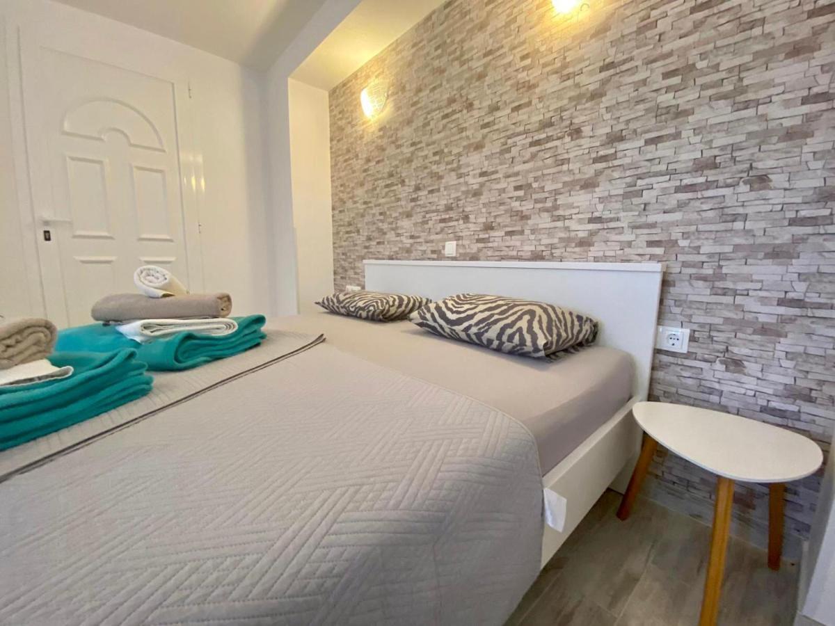 Apartments King - City Center نوفاليا المظهر الخارجي الصورة
