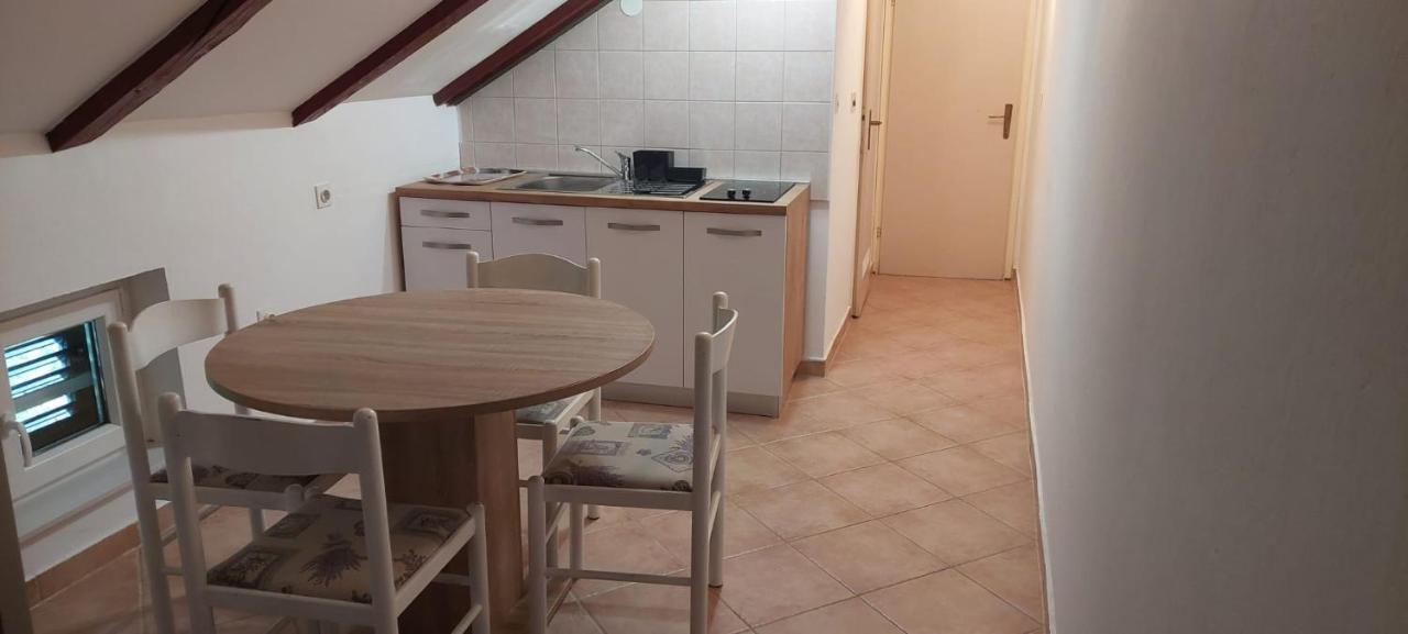 Apartments King - City Center نوفاليا المظهر الخارجي الصورة
